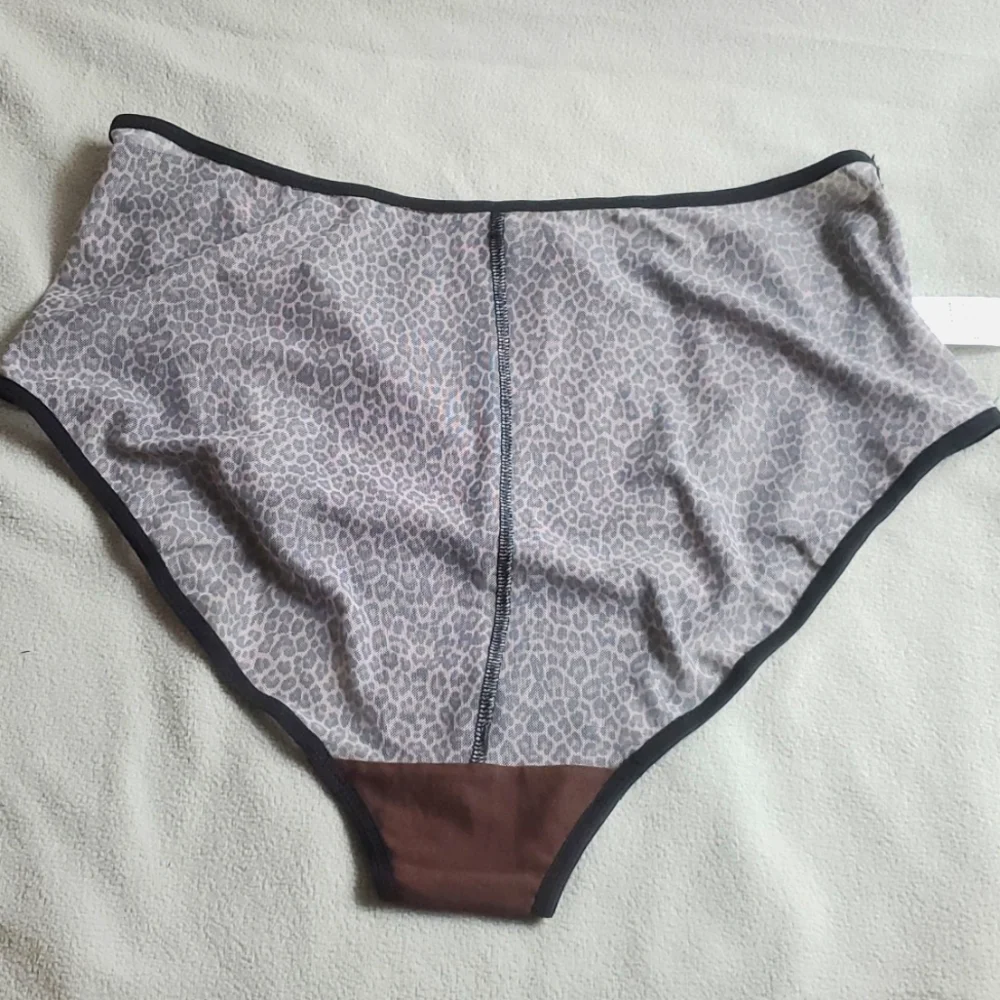 ELOMI.  MATILDA  FULL  FIGURE  EMBELLISHED  BRIEFS ,NEW  NO TAGS